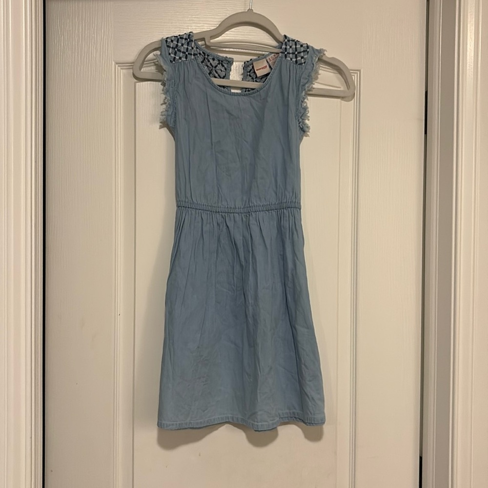 Girl dress
